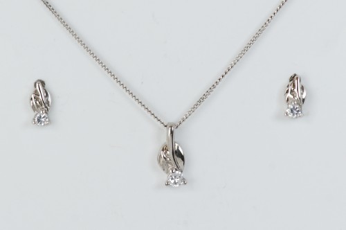 Sterling Silver/CZ Small Leaf Stud and Pendant Set